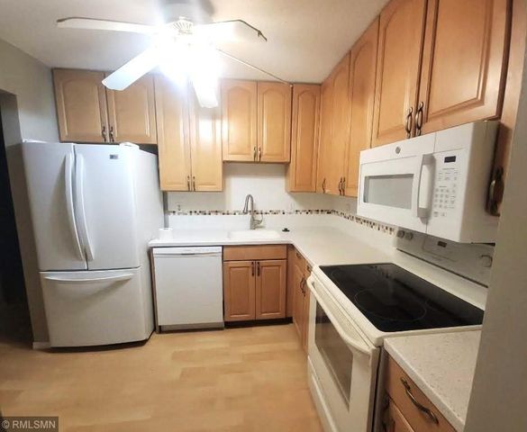 1871 Silver Bell Road 321, Eagan, MN 55122