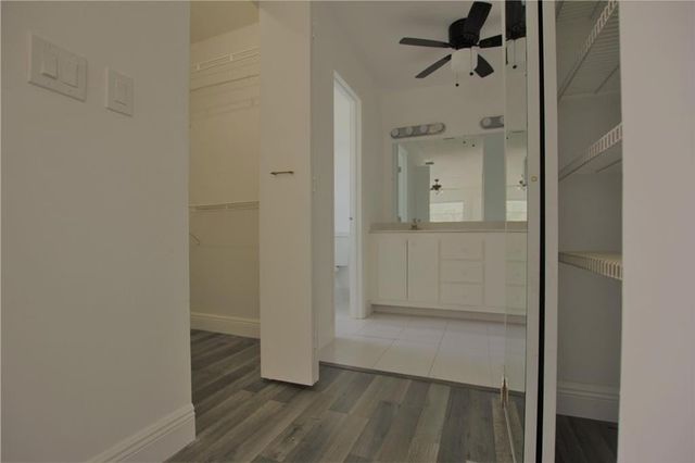 1122 NW 82nd Avenue, Coral Springs, FL 33071