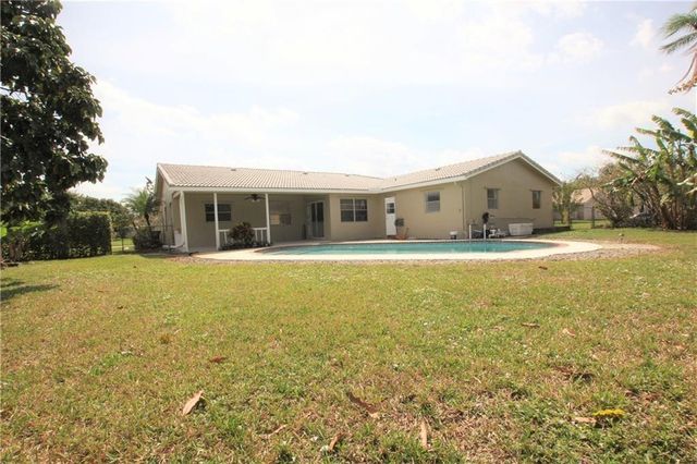 1122 NW 82nd Avenue, Coral Springs, FL 33071