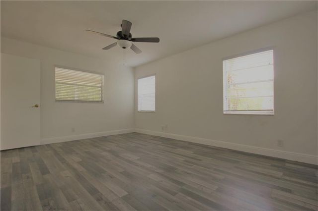 1122 NW 82nd Avenue, Coral Springs, FL 33071