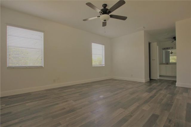 1122 NW 82nd Avenue, Coral Springs, FL 33071