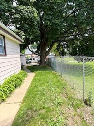 5024 N 70th STREET, Milwaukee, WI 53218
