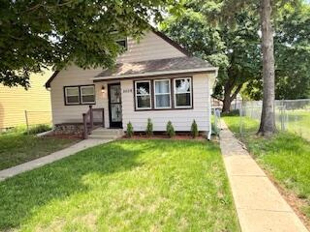 5024 N 70th STREET, Milwaukee, WI 53218