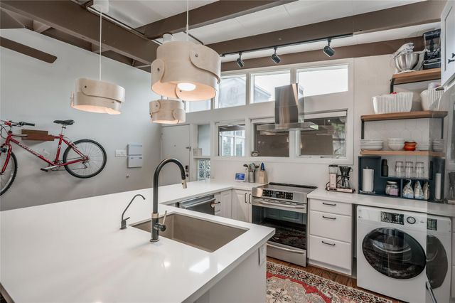 5222 Memorial Drive 5222, Houston, TX 77007