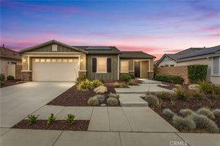 516 Farmstead St, Hemet, CA 92543
