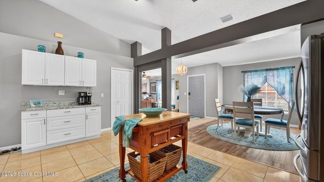 1040 Jacaranda Circle, Rockledge, FL 32955