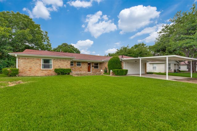 729 Finland Street, Grand Prairie, TX 75050