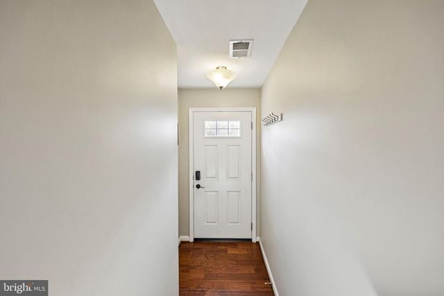 7760 MILTON CIR, Gainesville, VA 20155