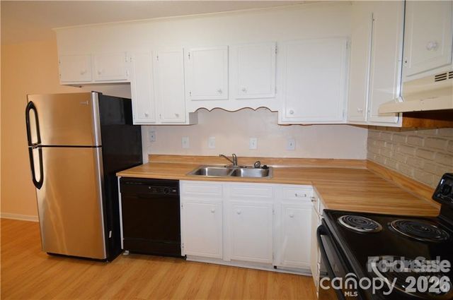 11701 Shandon Circle, Charlotte, NC 28226