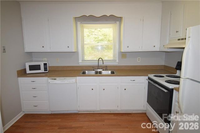 11701 Shandon Circle, Charlotte, NC 28226