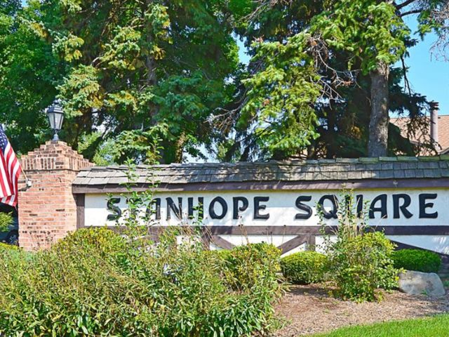 230 Windsor Lane A, Willowbrook, IL 60527