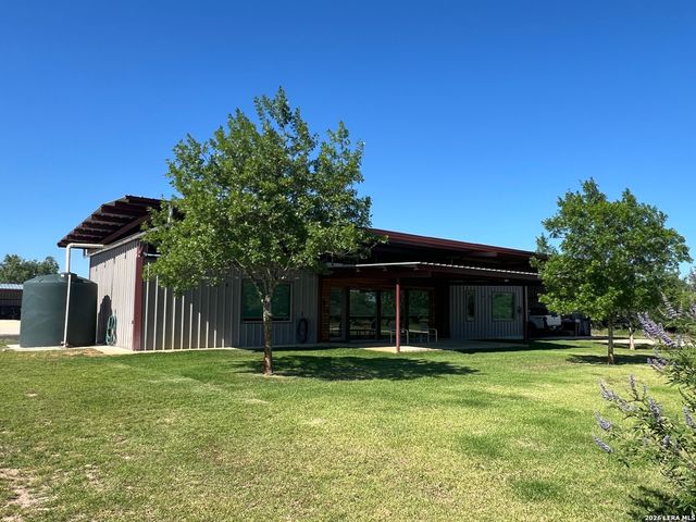 6624 W FM 2200, Moore, TX 78057