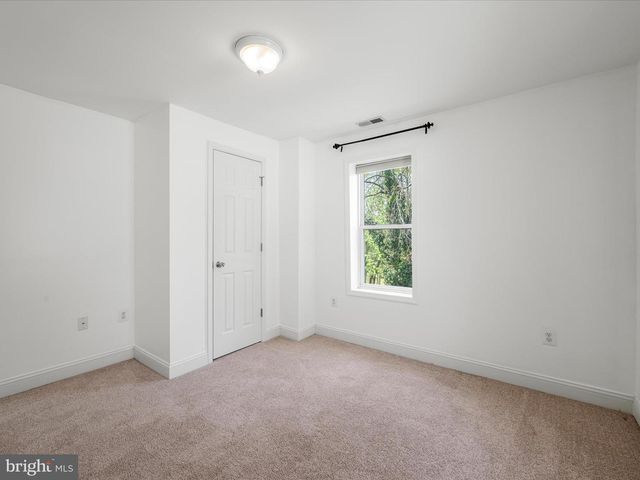 5479 MAIN ST, Stephens City, VA 22655