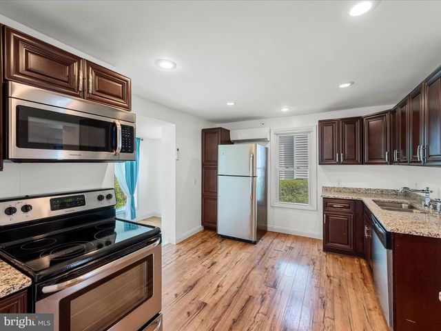 5479 MAIN ST, Stephens City, VA 22655