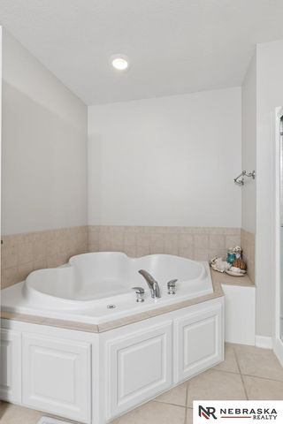 11903 S 47th Street, Papillion, NE 68133