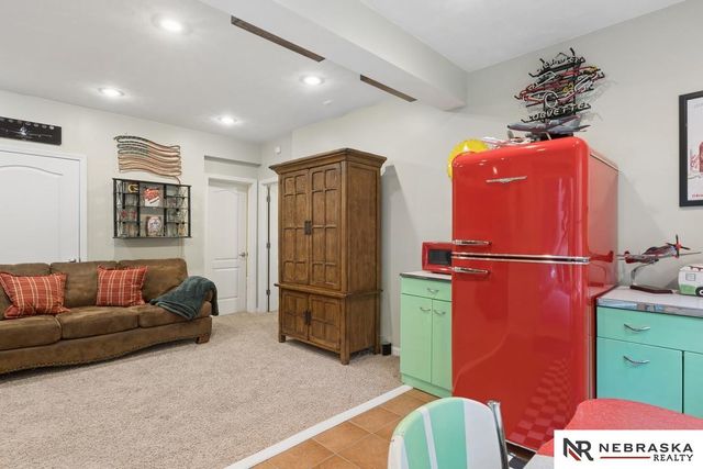11903 S 47th Street, Papillion, NE 68133