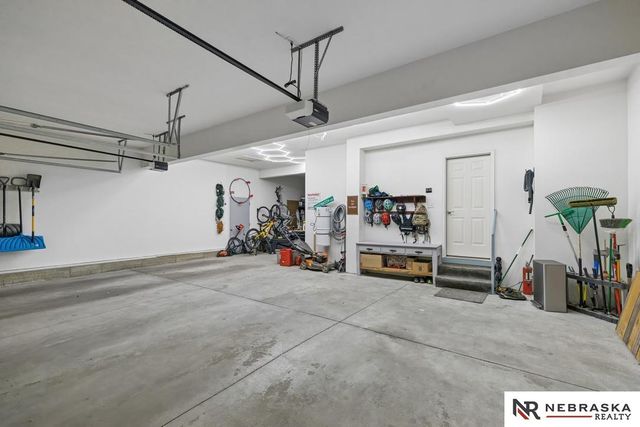 11903 S 47th Street, Papillion, NE 68133
