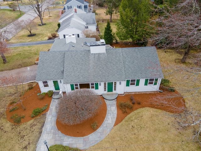 33 York Way, Westwood, MA 02090