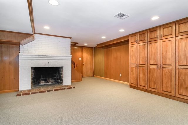 33 York Way, Westwood, MA 02090