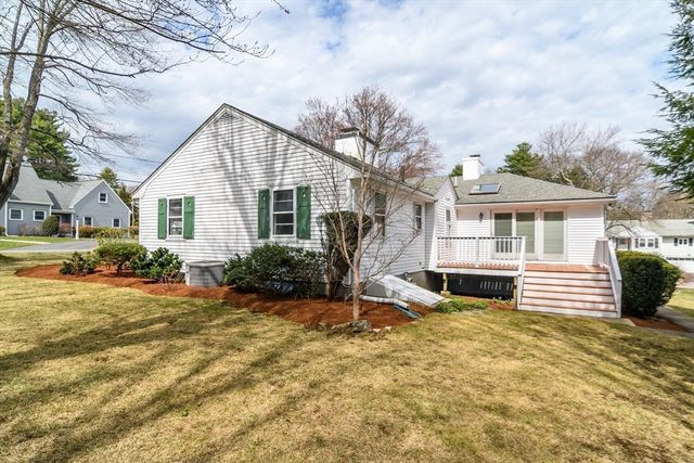 33 York Way, Westwood, MA 02090