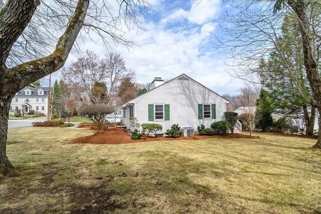 33 York Way, Westwood, MA 02090