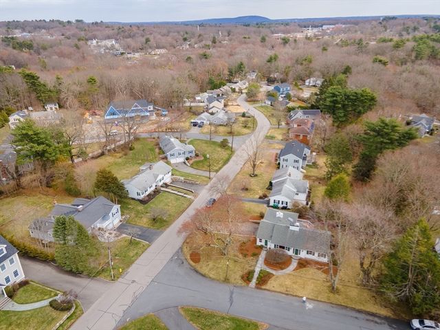 33 York Way, Westwood, MA 02090