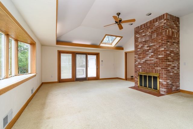 33 York Way, Westwood, MA 02090