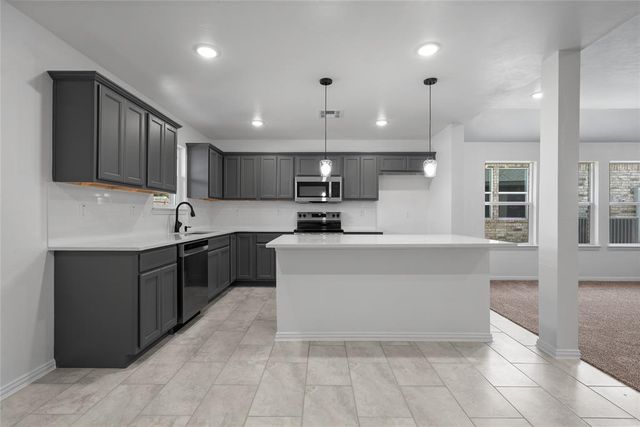 803 Chateau Court, Kingfisher, OK 73750