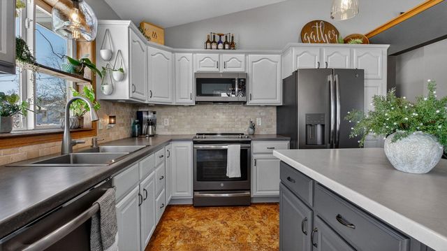 1821 Dorret Road, Eau Claire, WI 54703