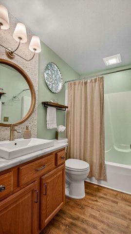 1821 Dorret Road, Eau Claire, WI 54703