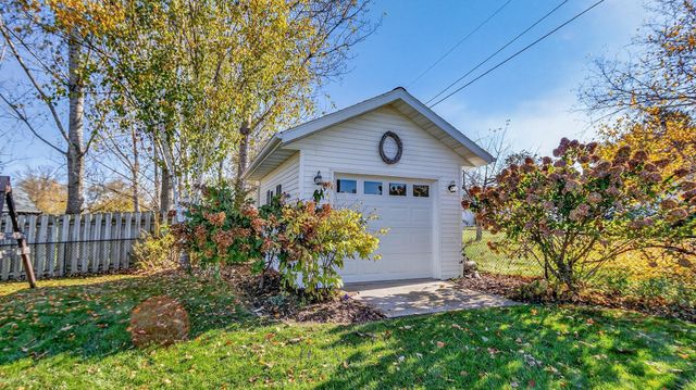 1821 Dorret Road, Eau Claire, WI 54703