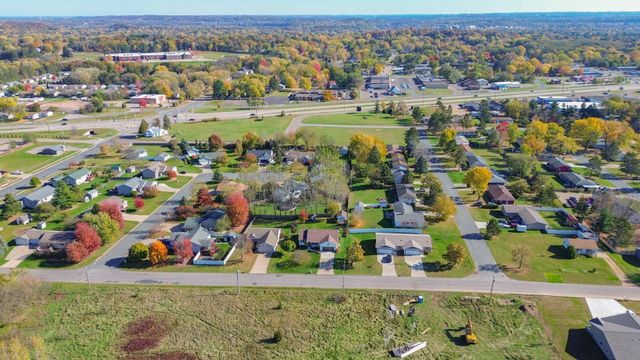 1821 Dorret Road, Eau Claire, WI 54703