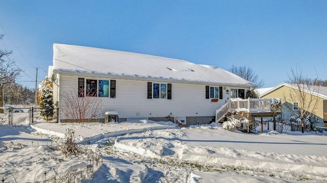 1821 Dorret Road, Eau Claire, WI 54703