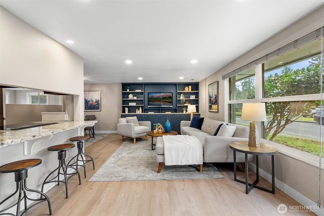 23107 51st Avenue W, Mountlake Terrace, WA 98043