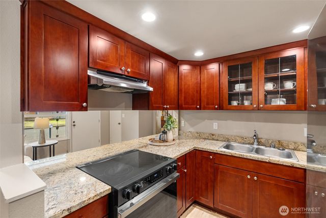 23107 51st Avenue W, Mountlake Terrace, WA 98043