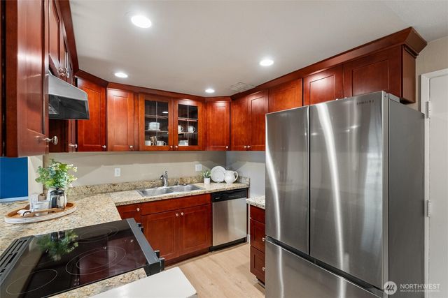 23107 51st Avenue W, Mountlake Terrace, WA 98043