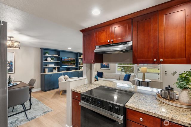 23107 51st Avenue W, Mountlake Terrace, WA 98043