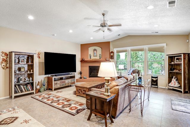 2105 Retama Court SE, Albuquerque, NM 87123