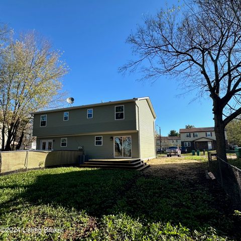 744 Brian Ct, Radcliff, KY 40160