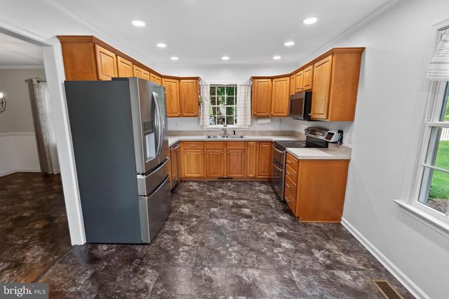 27616 HARNESS LN, Salisbury, MD 21801