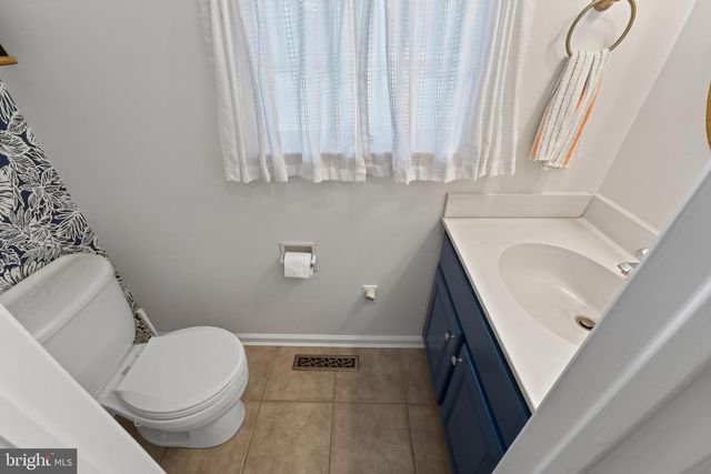 27616 HARNESS LN, Salisbury, MD 21801