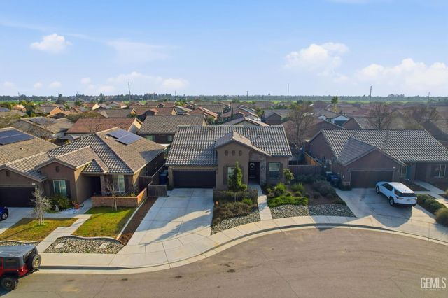 9407 Laurelwood Court, Shafter, CA 93263