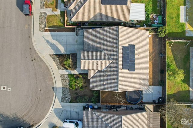 9407 Laurelwood Court, Shafter, CA 93263