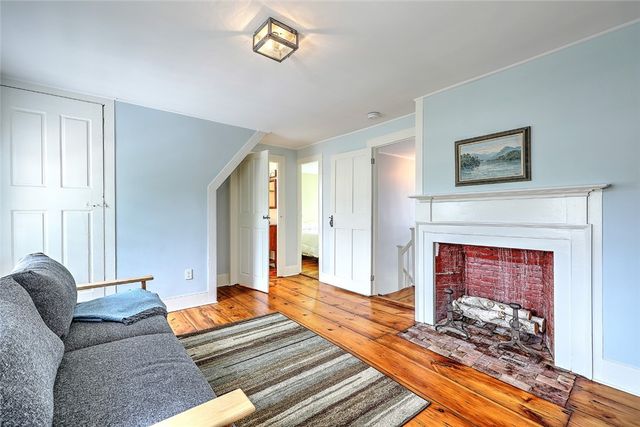 148 Fogland Road, Tiverton, RI 02878