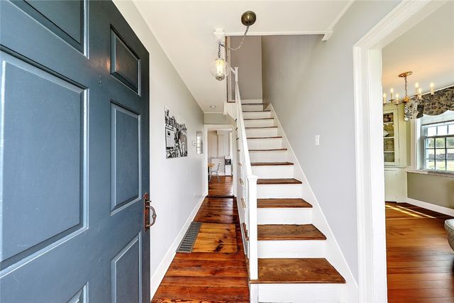 148 Fogland Road, Tiverton, RI 02878