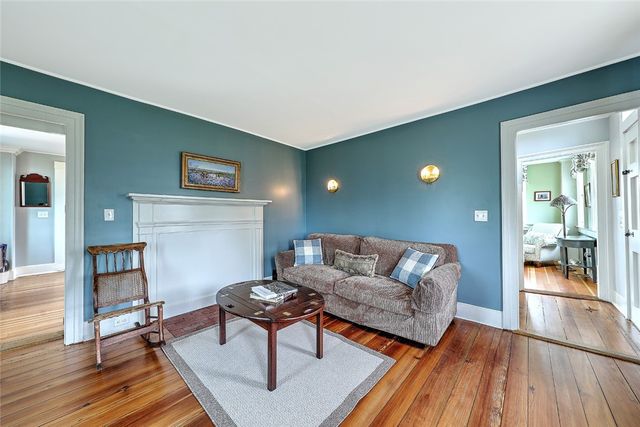 148 Fogland Road, Tiverton, RI 02878