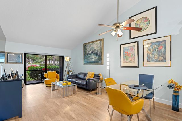 490 Hardwood Place, Boca Raton, FL 33431