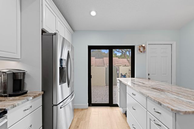 490 Hardwood Place, Boca Raton, FL 33431