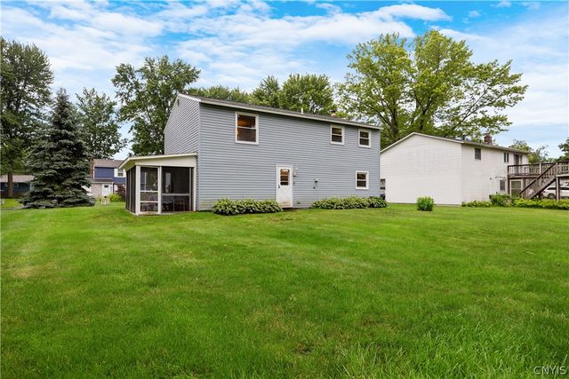 104 Roundmill Lane, Manlius, NY 13116