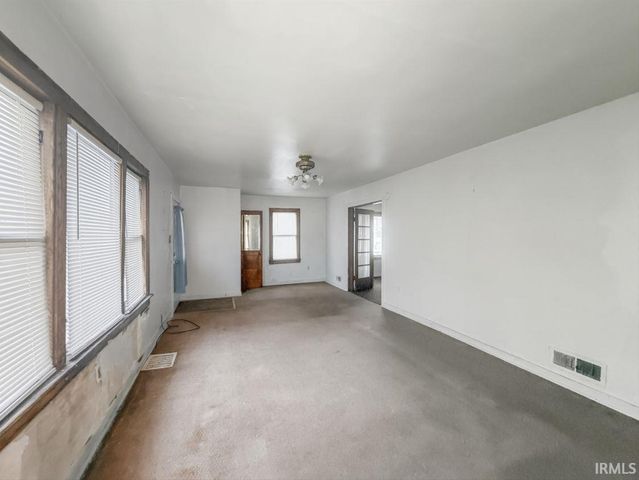 1622 S Washington Street, Marion, IN 46953